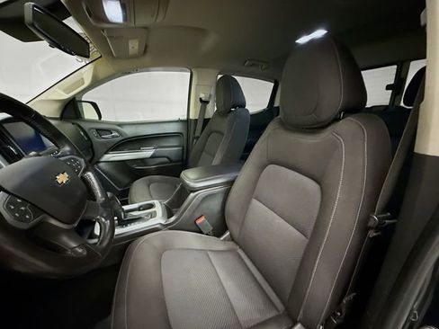 Used 2018 Chevrolet Colorado LT w/ LT Convenience Package image 21
