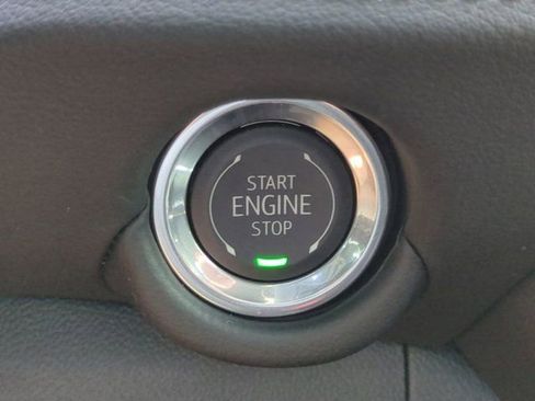 Used 2025 Chevrolet Tahoe Z71 w/ Z71 Off-Road Package image 26