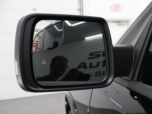 Used 2025 RAM 1500 Limited AWD/4WD image 45