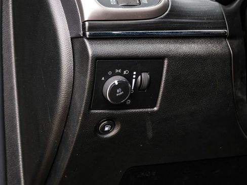 Used 2022 Jeep Grand Cherokee Limited w/ Tech Group image 34