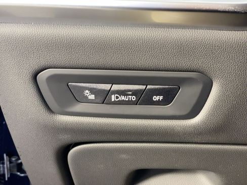 Used 2026 BMW X6 xDrive40i image 16