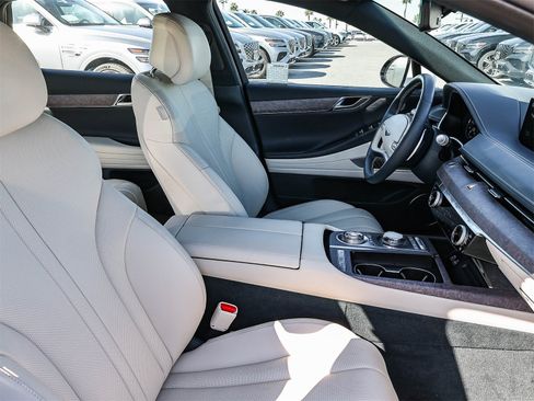 Used 2024 Genesis G80 image 19