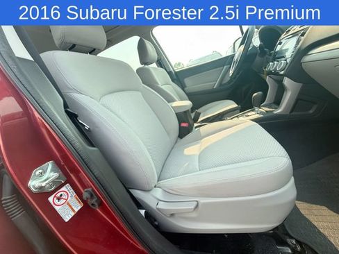 Used 2016 Subaru Forester 2.5i Premium w/ All-Weather Package AWD/4WD image 16