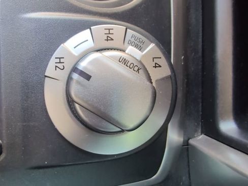 Used 2019 Toyota 4Runner SR5 Premium image 24