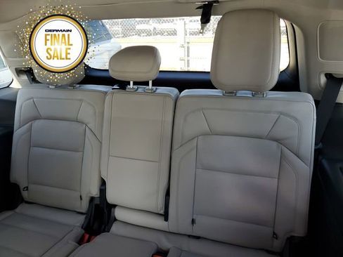 New 2025 Lincoln Navigator Reserve image 18