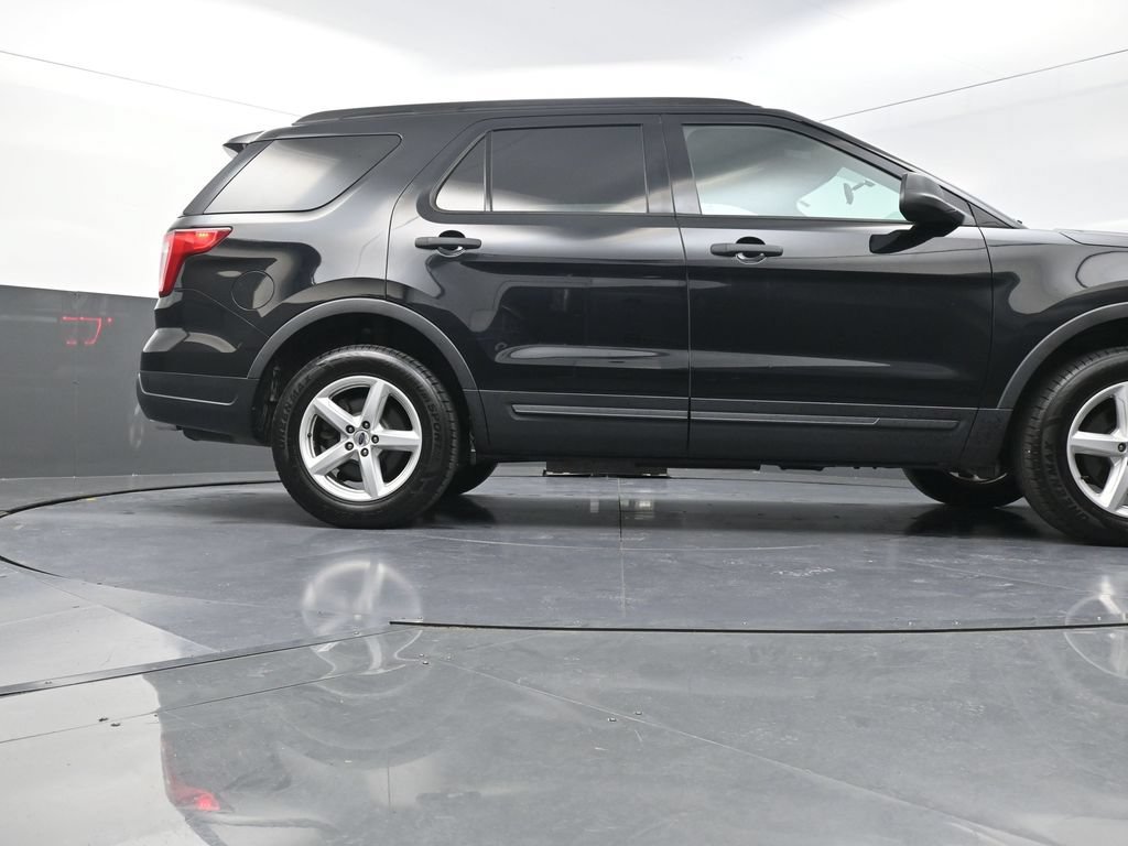 Used 2018 Ford Explorer 4WD w/ Class II Trailer Tow Package image 28