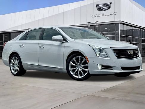 Used 2016 Cadillac XTS Luxury w/ Driver Awareness Package FWD image 2