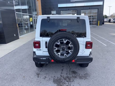 New 2026 Jeep Wrangler Unlimited Sahara AWD/4WD image 4