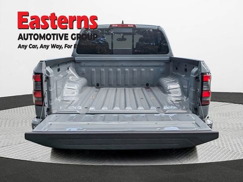 Used 2024 Nissan Frontier PRO-4X w/ Technology Package AWD/4WD image 9