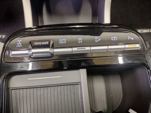 New 2026 Hyundai Tucson Limited image 35