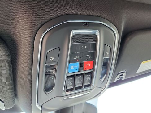 New 2025 Jeep Wagoneer L Series II w/ Convenience Group I AWD/4WD image 27