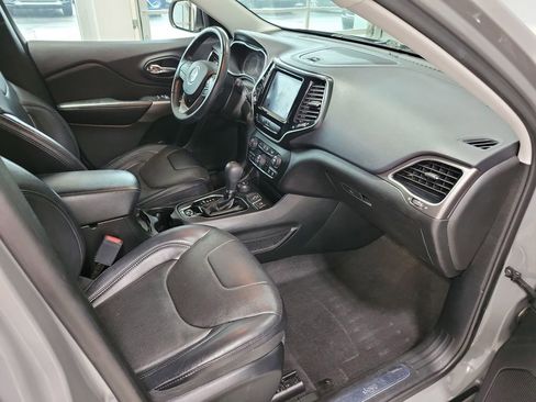 Used 2019 Jeep Cherokee Limited w/ Luxury Group image 21