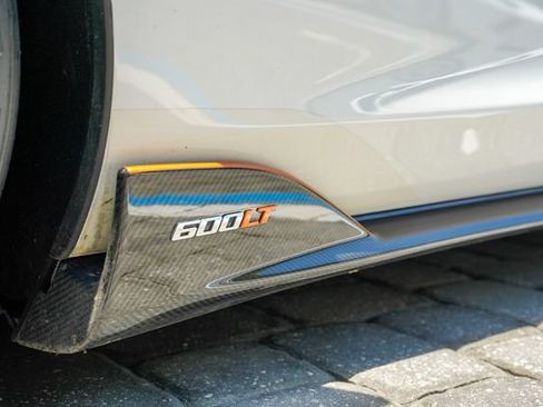 Used 2019 McLaren 600LT RWD image 45