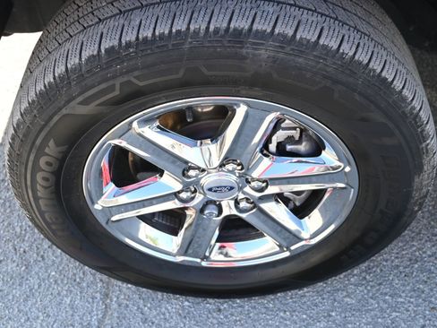 Used 2025 Ford F150 XLT w/ Equipment Group 301A Standard RWD image 7