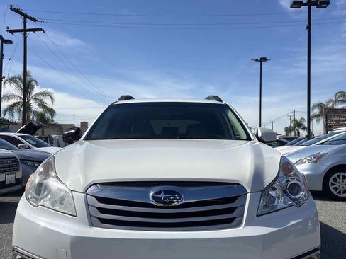 Used 2012 Subaru Outback 2.5i Premium w/ All-Weather Pkg image 5
