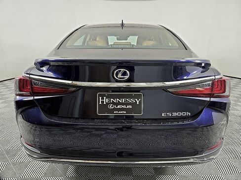 Certified 2022 Lexus ES 300h w/ Premium Package image 7