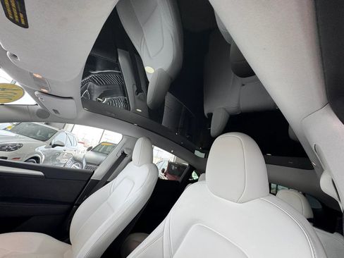 Used 2024 Tesla Model Y Long Range image 11