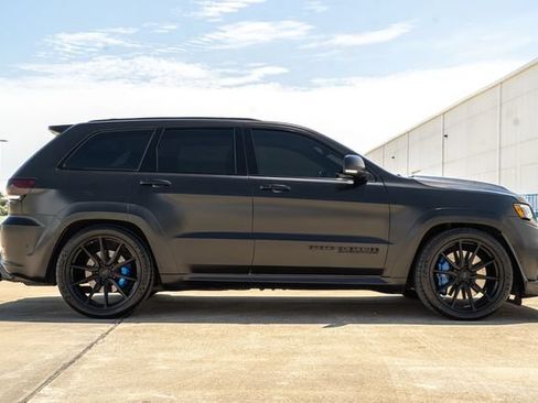 Used 2018 Jeep Grand Cherokee Trackhawk AWD/4WD image 9