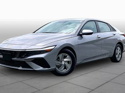 Used 2026 Hyundai Elantra SE