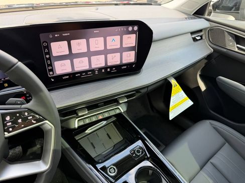 New 2026 Audi Q3 quattro 2.0T AWD/4WD image 18