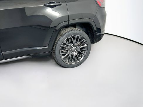 Used 2022 Jeep Compass High Altitude AWD/4WD image 30