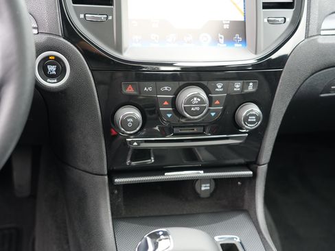 Used 2013 Chrysler 300 S w/ Luxury Group image 23