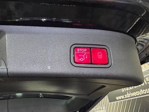 Used 2019 Mercedes-Benz GLS 450 GLS 450 AWD 4MATIC 4dr SUV image 32