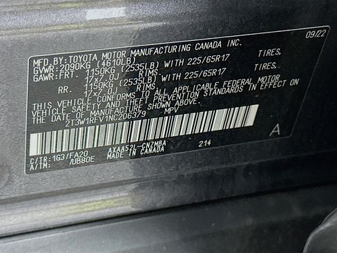 Used 2022 Toyota RAV4 XLE w/ Convenience Package image 12