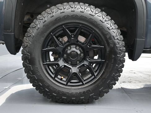Used 2021 GMC Sierra 1500 AT4 AWD/4WD image 18