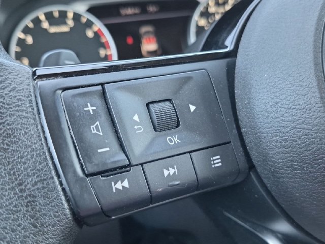 Used 2023 Nissan Rogue SV AWD/4WD image 21