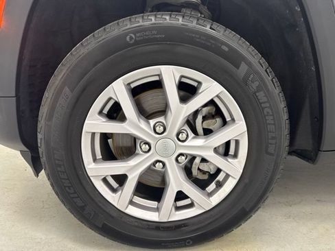 Used 2022 Jeep Grand Cherokee L Limited AWD/4WD image 42