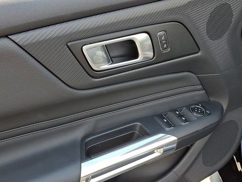 Used 2025 Ford Mustang Premium image 12