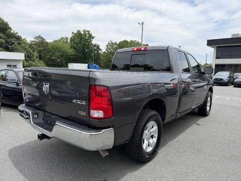 Used 2017 RAM 1500 Classic SLT AWD/4WD image 4
