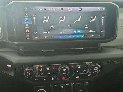 New 2026 Jeep Wrangler Unlimited Sahara AWD/4WD image 26