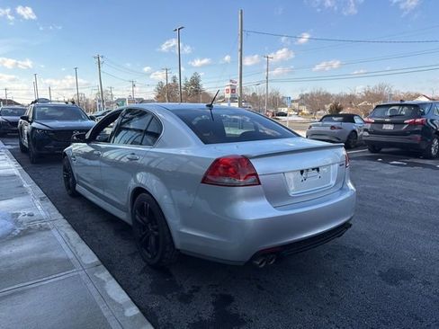 Used 2009 Pontiac G8 w/ Premium Package image 5