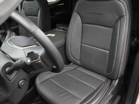 Used 2022 GMC Sierra 1500 Denali w/ Denali Reserve Package image 20