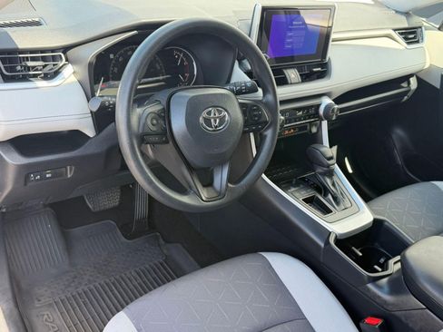 Certified 2025 Toyota RAV4 XLE image 4