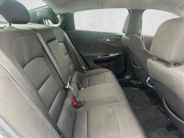 Used 2018 Chevrolet Malibu LT FWD image 23