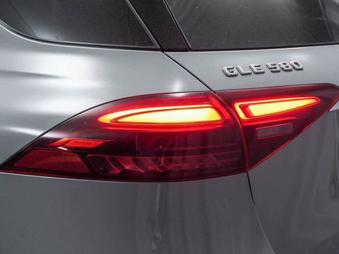 New 2025 Mercedes-Benz GLE 580 4MATIC image 11