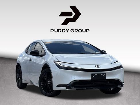 Used 2026 Toyota Prius FWD image 1