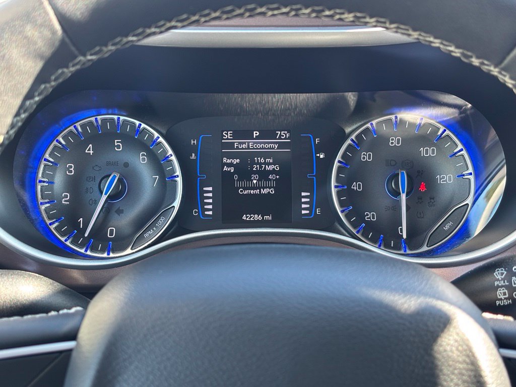 Used 2024 Chrysler Voyager LX FWD image 26