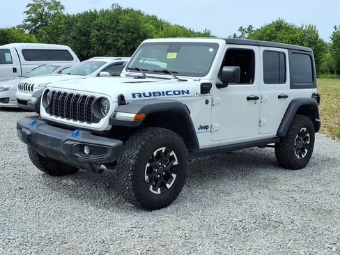 Used 2025 Jeep Wrangler Unlimited Rubicon 4xe w/ Safety Group AWD/4WD image 11