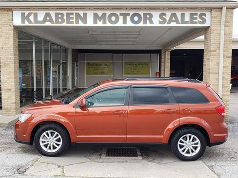 Used 2014 Dodge Journey SXT w/ Flexible Seating Group FWD image 2