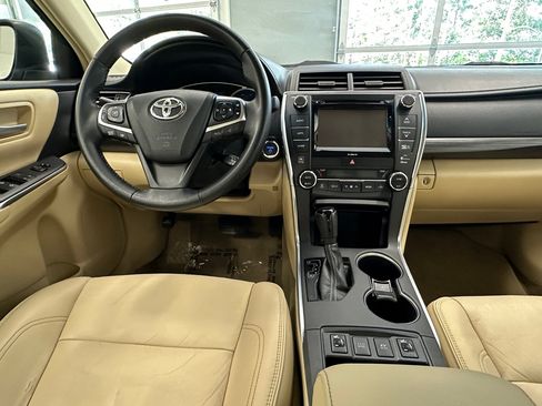 Used 2015 Toyota Camry XLE image 28