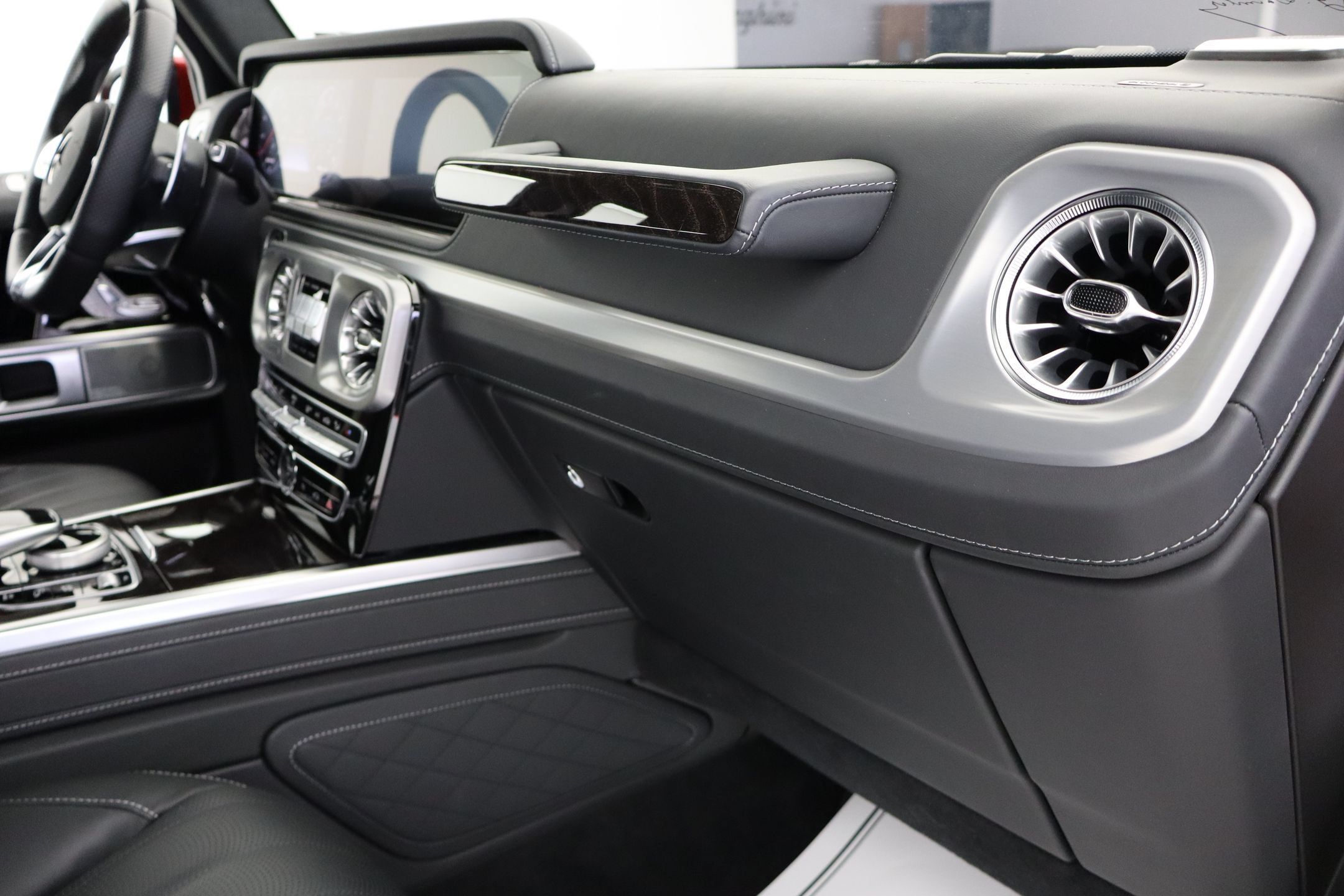 Used 2022 Mercedes-Benz G 63 AMG 4MATIC image 30