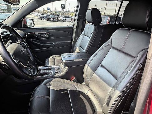 Used 2023 Chevrolet Traverse RS AWD/4WD image 11