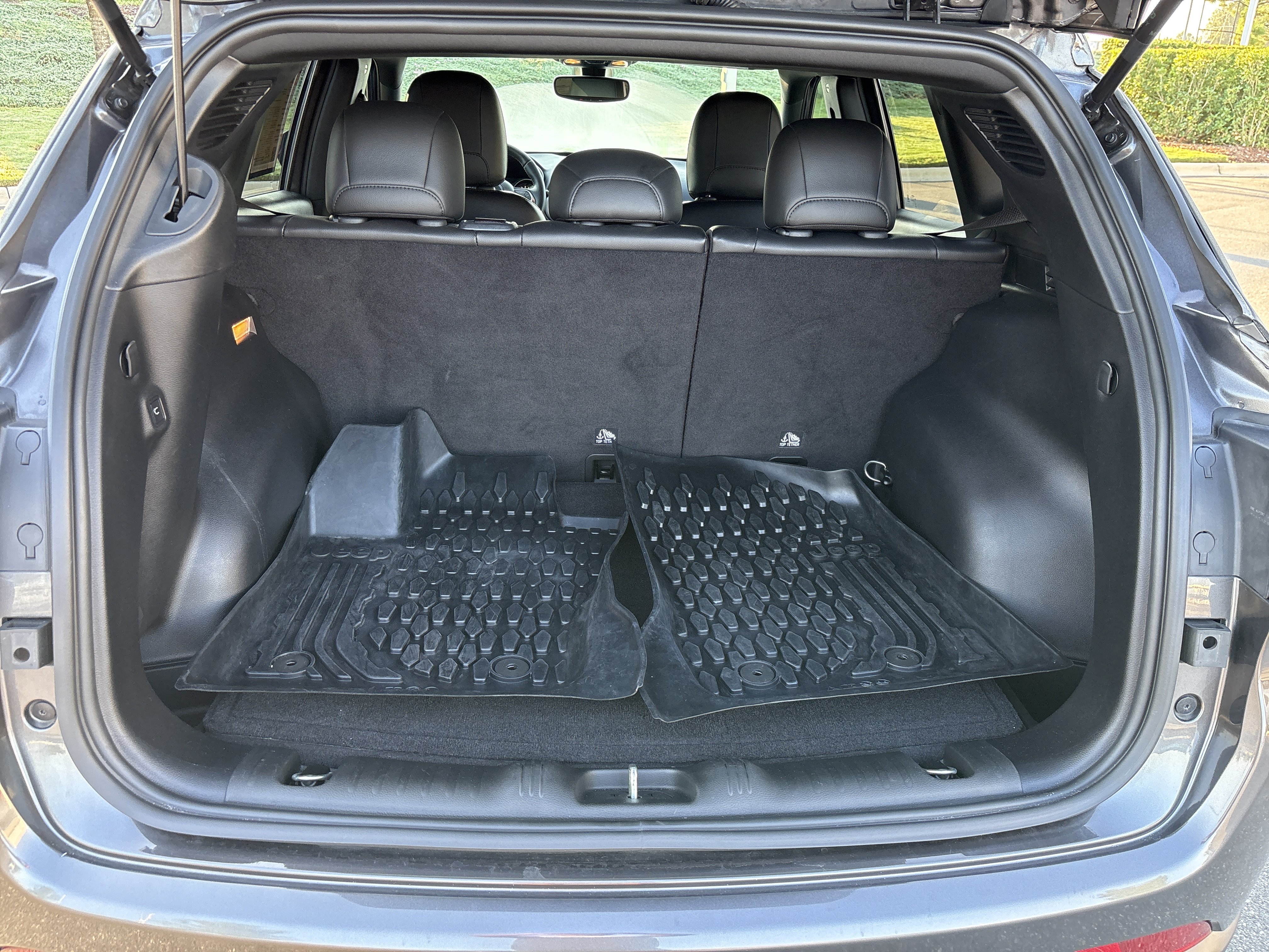 Used 2021 Jeep Compass Latitude FWD image 34