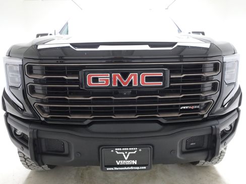 Used 2025 GMC Sierra 1500 AT4X AWD/4WD image 8