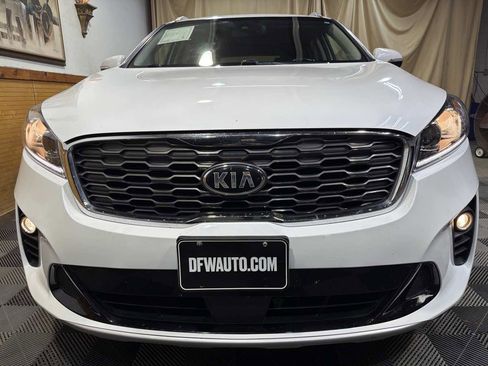 Used 2019 Kia Sorento EX image 3