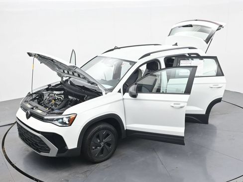 Used 2025 Volkswagen Taos S FWD image 38